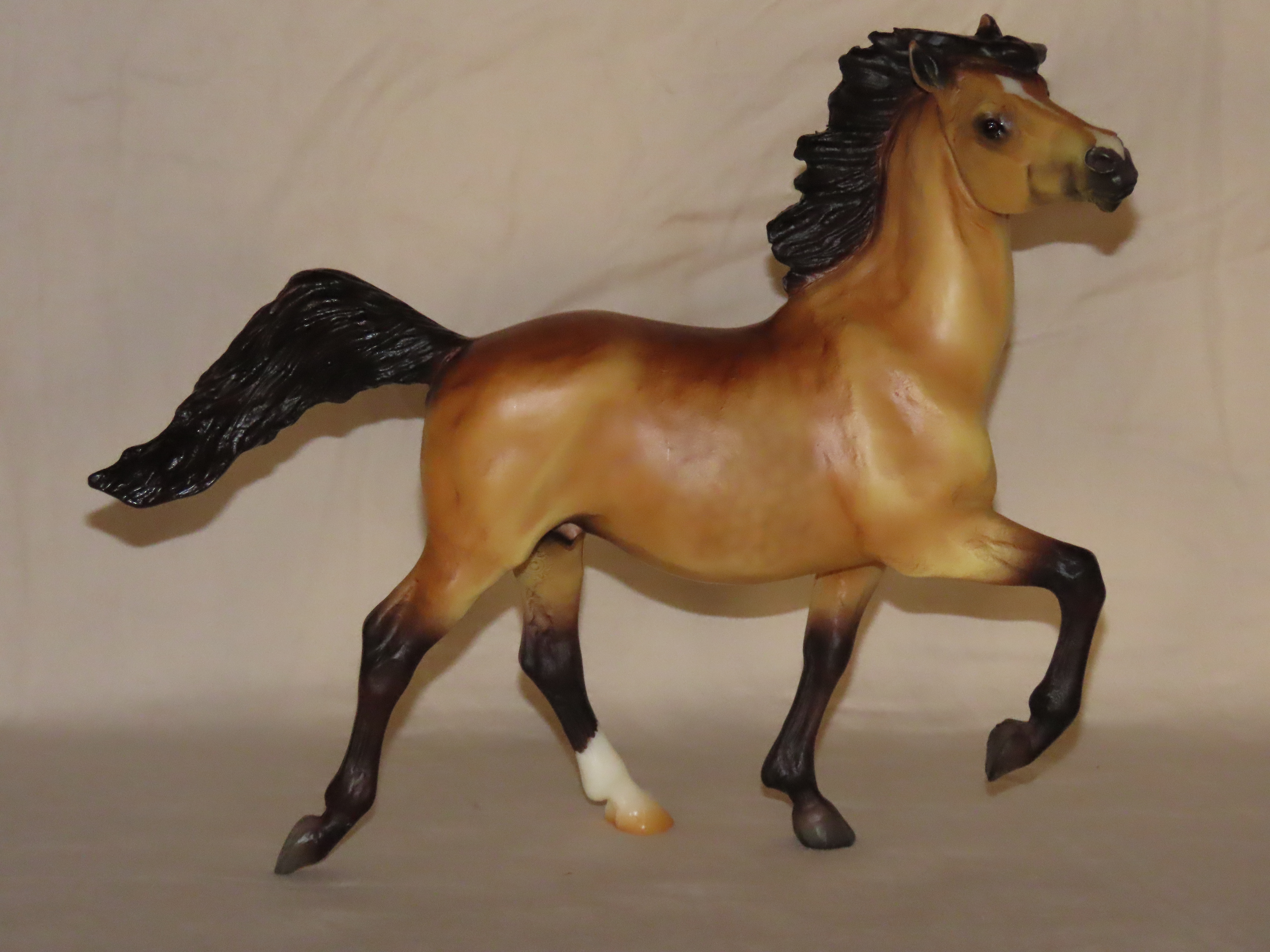 Breyer 2024 Vintage Club Buckskin Outlaw #101119-BD